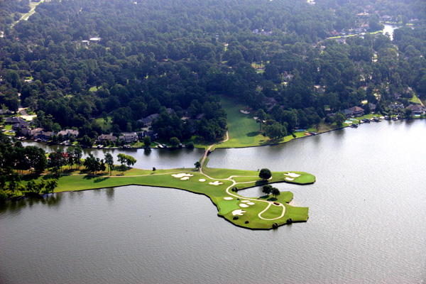 Aerial view of Walden Golf Course on Lake Conroe